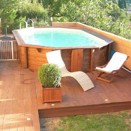 dřevěný bazén